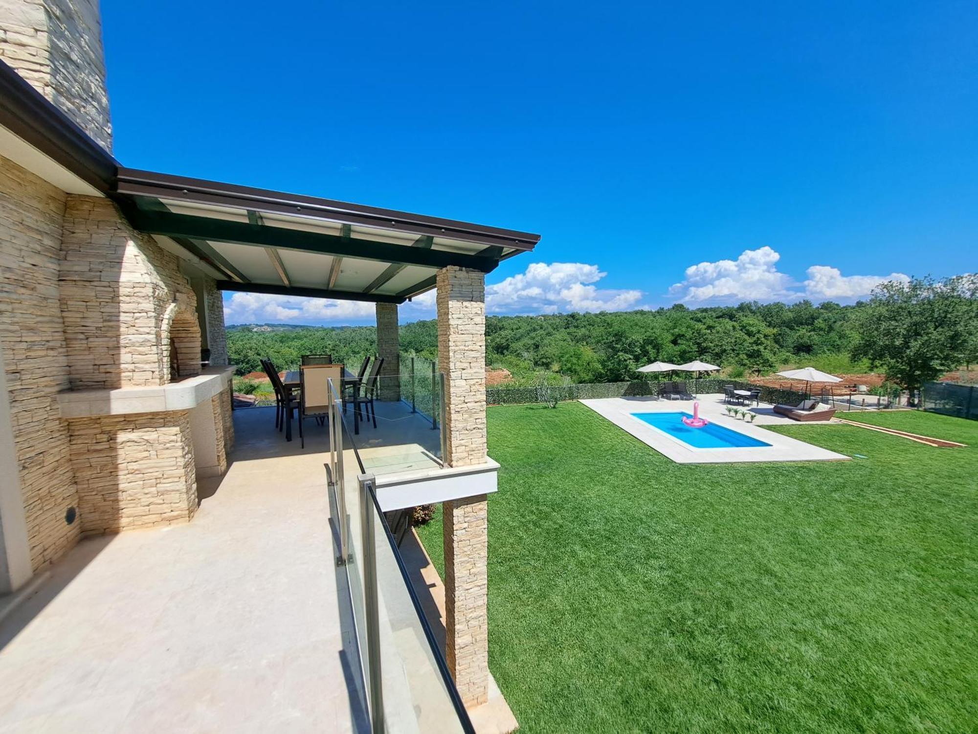 Apartments Villa Sotlar With Pool Умаг Екстериор снимка