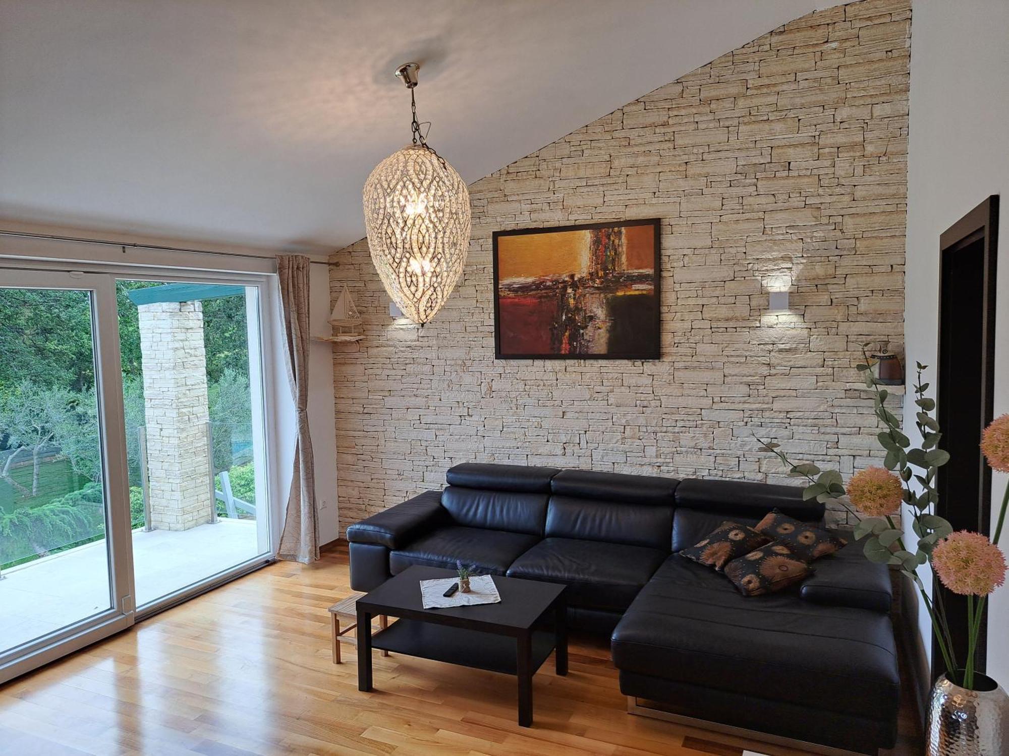 Apartments Villa Sotlar With Pool Умаг Екстериор снимка
